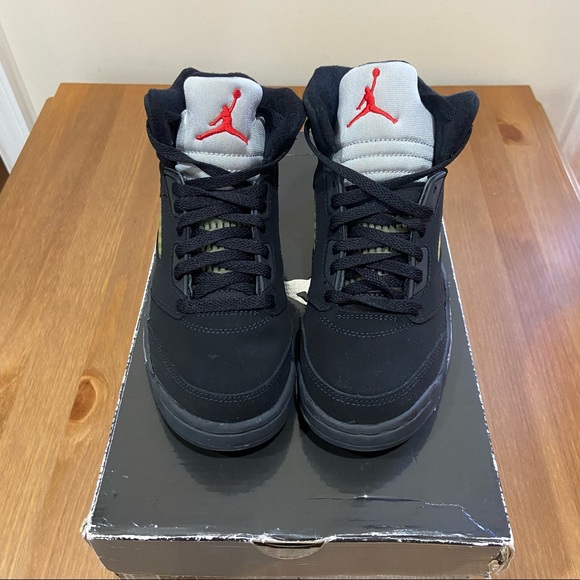 NWT Jordan 5 Retro (PS) Black/Metallic Silver Kids 3Y - Picture 6 of 6